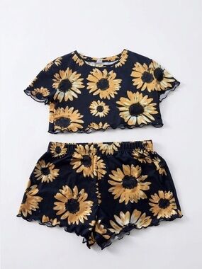 SHEIN Girls Sunflower Crop Top & Shorts Two Piece Set Yellow & Black Size 11/12